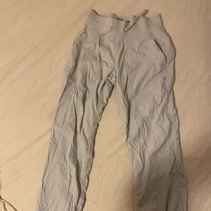 Dance pants, light grey size 4 lululemon
